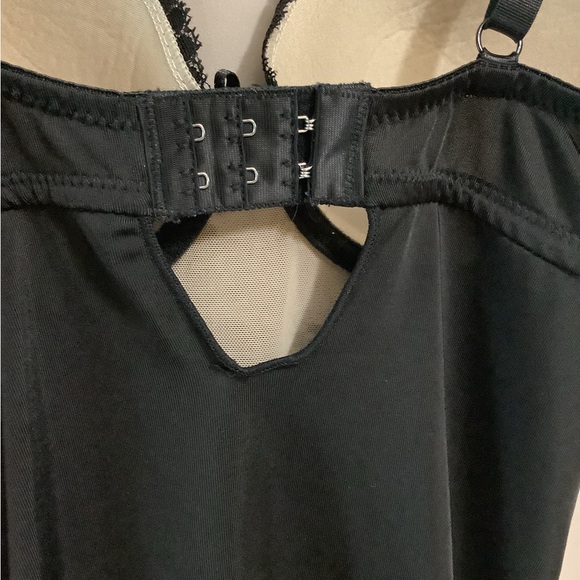 Marilyn Monroe lace lingerie dress with underwire cups - Picture 4 of 11